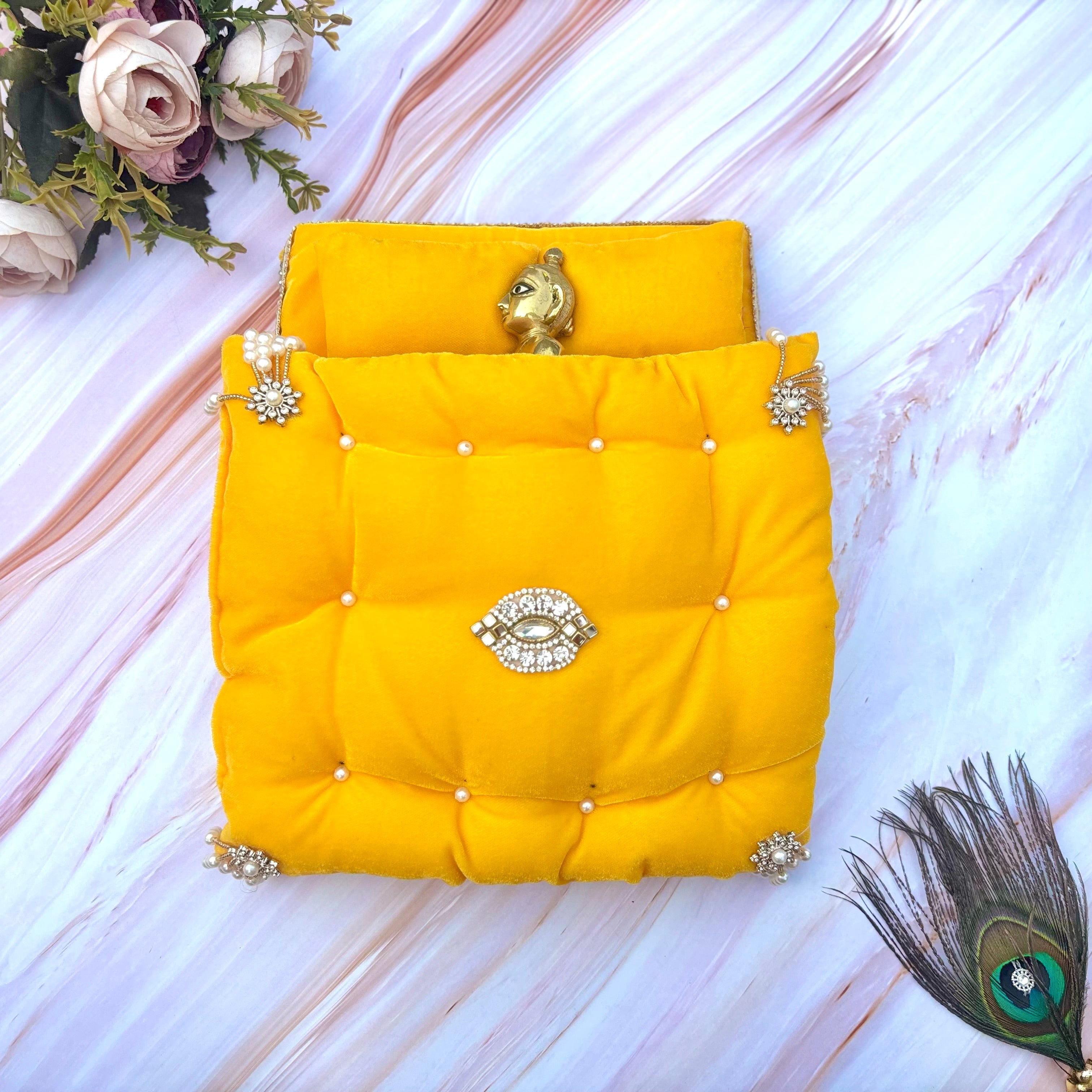Handmade Kanakavishram Velvet Laddu Gopal Bedding Set - Designer Bal Gopal Dress & Kanha Ji Poshak for Janmashtami Festival