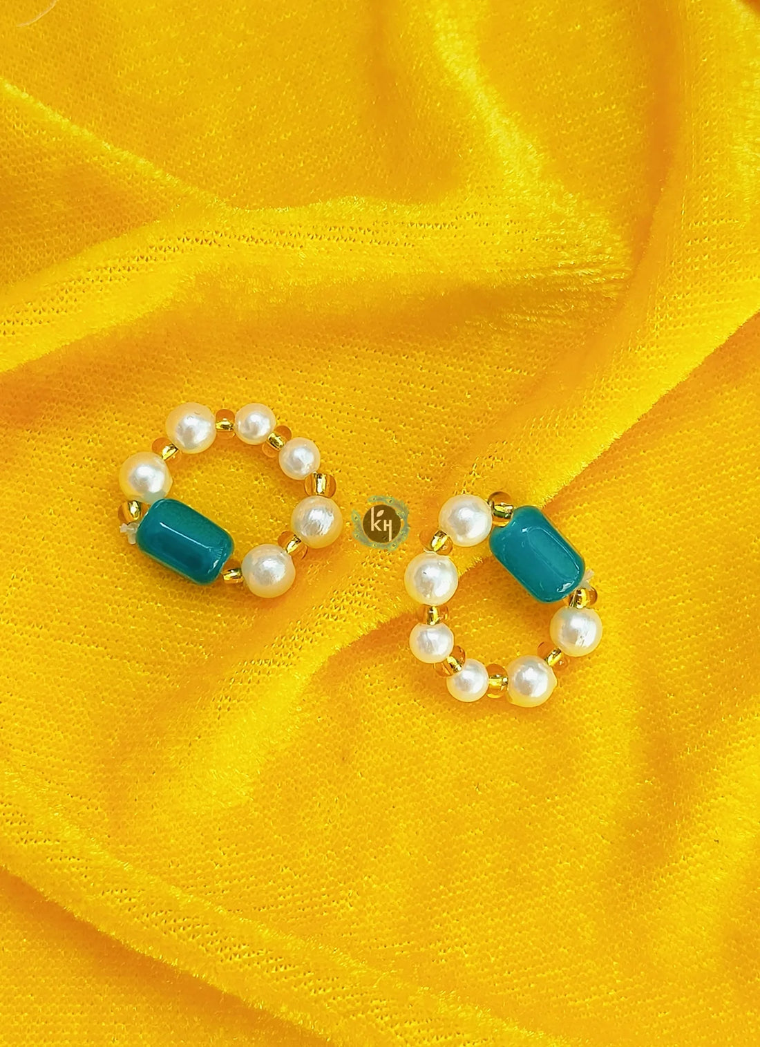Handmade Laddu Gopal Moti Kangan for 0-6 No Size - Designer Kanha Ji Poshak, Fancy Bal Gopal Dress, Perfect for Janmashtami Celebrations (Random Color)